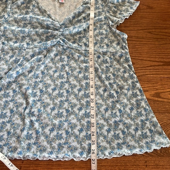 Motherhood maternity garden blue floral top semi sheer flutter short sleeve Lrg - Picture 9 of 11
